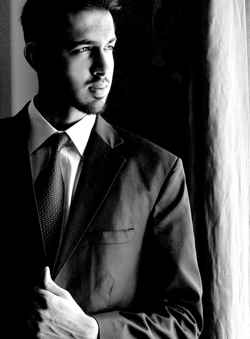 Male model photo shoot of Uzmen