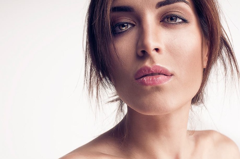 Female model photo shoot of Maria Ana Micsunescu