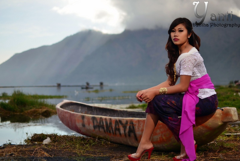 Male model photo shoot of Mahesa Dentha in Lake Batur Bali