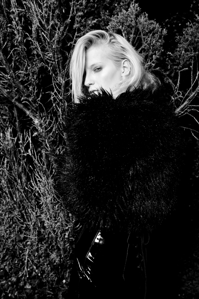 Female model photo shoot of Daniela Swoboda