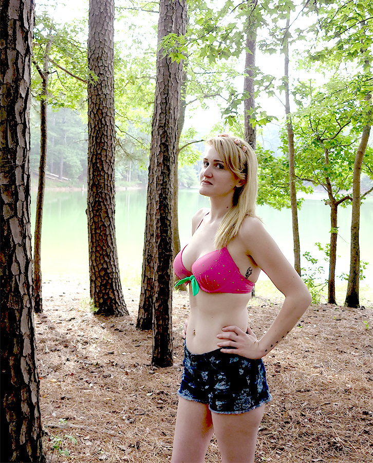 Female model photo shoot of Hannah R Brown in Lake Allatoona, GA