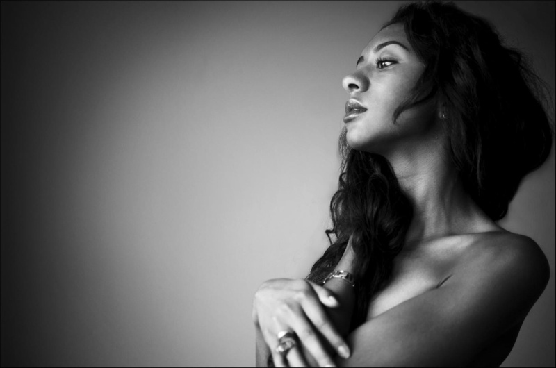 Female model photo shoot of Alana Loren