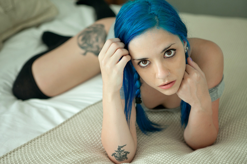 Female model photo shoot of sariasuicide in Portugal