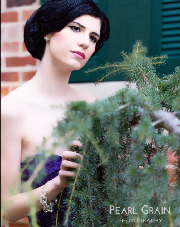 Female model photo shoot of AlexandraMclawhon in kentland mansion
