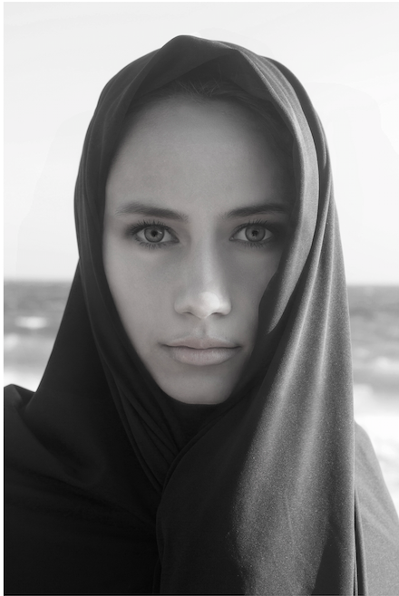 Female model photo shoot of georginalarin