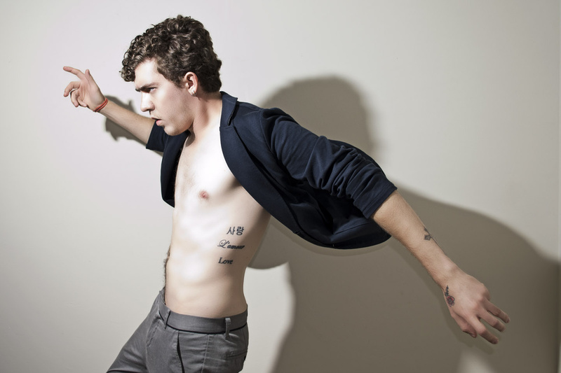 Male model photo shoot of Jonathan Arthur