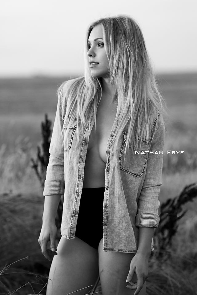 Female model photo shoot of NatalieJean90