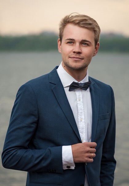 Male model photo shoot of Grigory Lopatkin