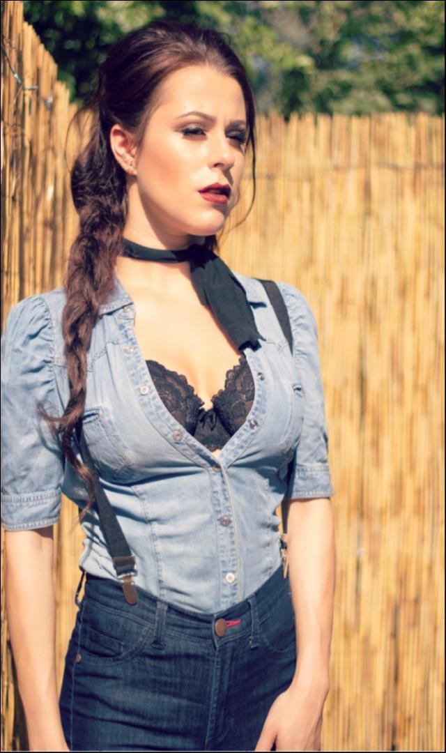 Female model photo shoot of Harley Alvarez