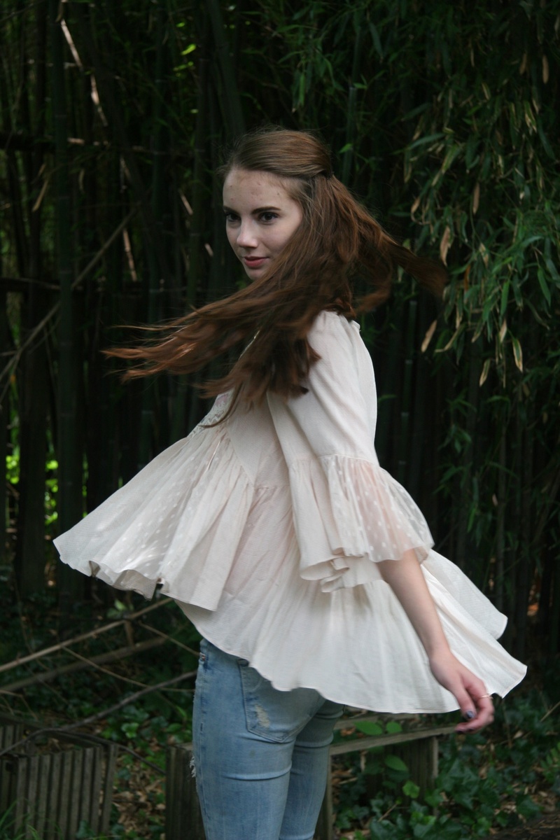 Female model photo shoot of Laura Ashley Mae