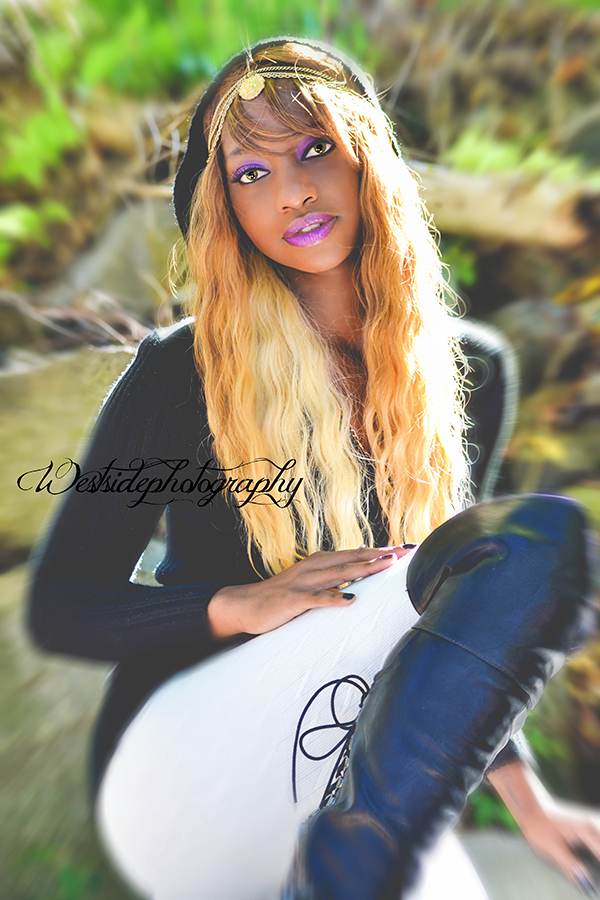 Female model photo shoot of RaeShaunda Colvin in West Columbia