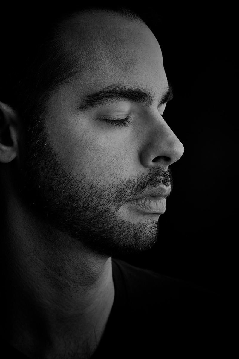 Male model photo shoot of Filipe Olmos