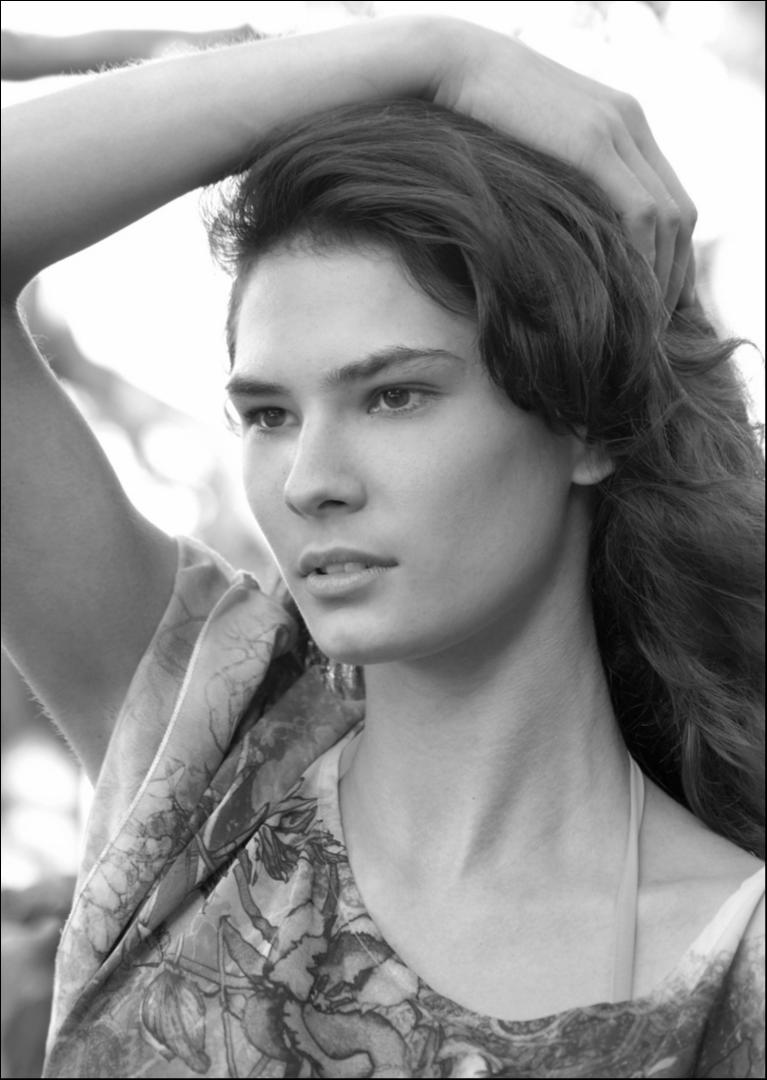Female model photo shoot of Bria Sinn
