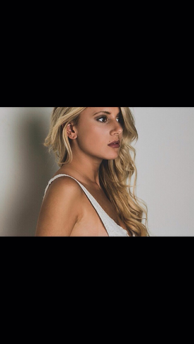 Female model photo shoot of EmilySawinski in Dallas
