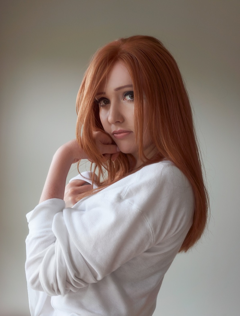 Female model photo shoot of RedKB