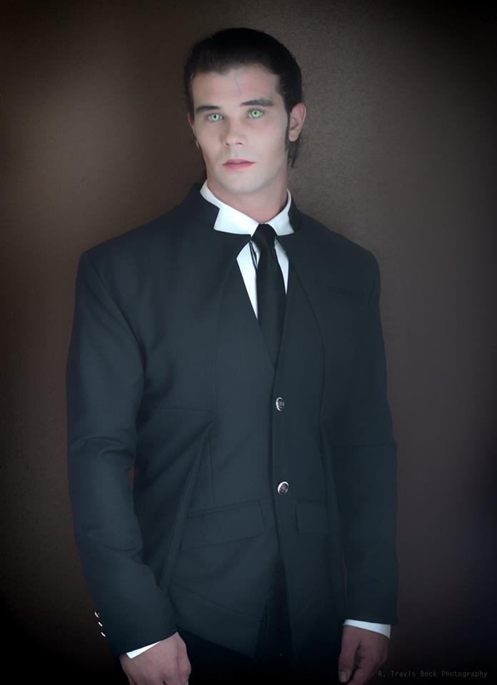 Male model photo shoot of DerekWhite