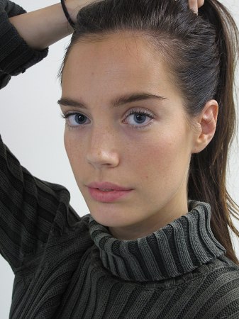 Female model photo shoot of kacyv