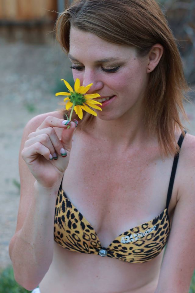 Female model photo shoot of Lexileggo in Canyon Country CA