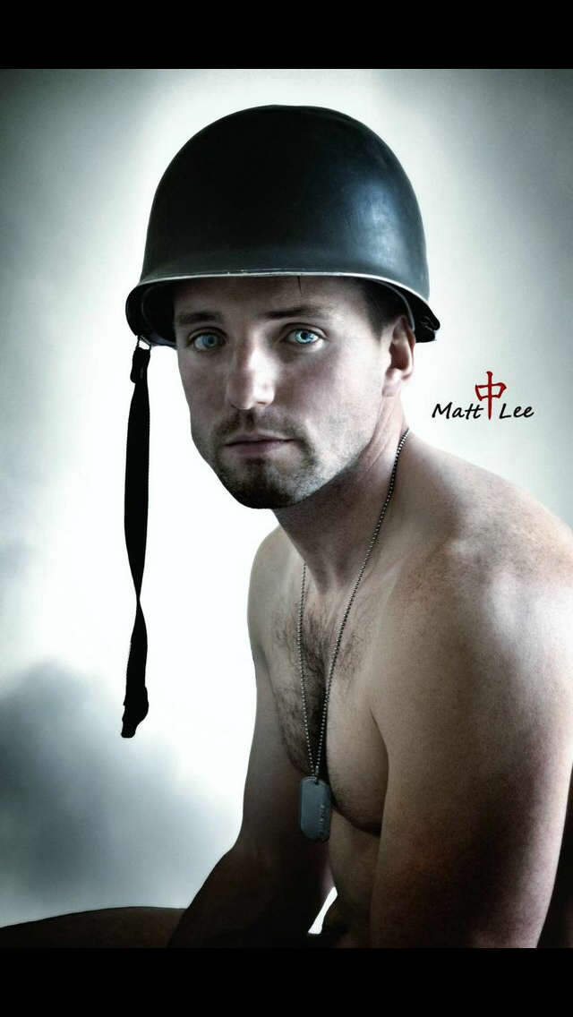 Male model photo shoot of Matt Lee