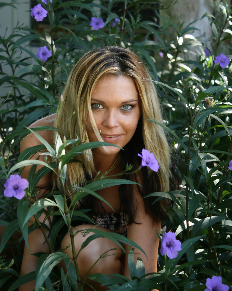 Female model photo shoot of Allecsa in Gemini Springs