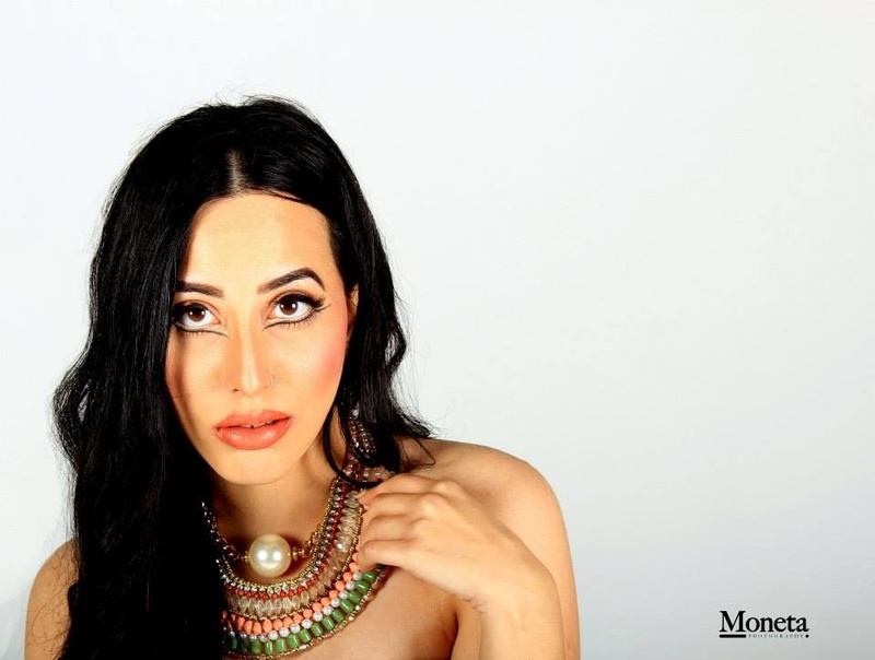 Female model photo shoot of Msmonetax