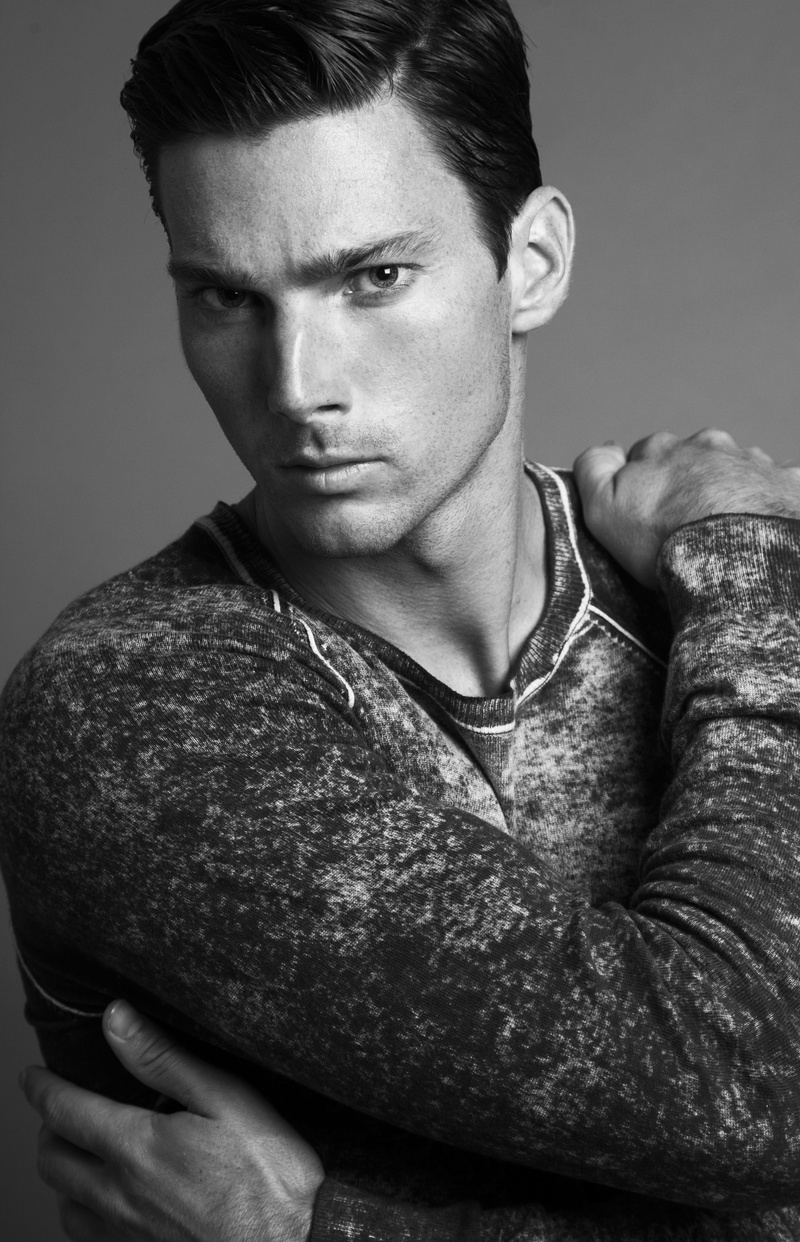 Male model photo shoot of Andreys in Honolulu