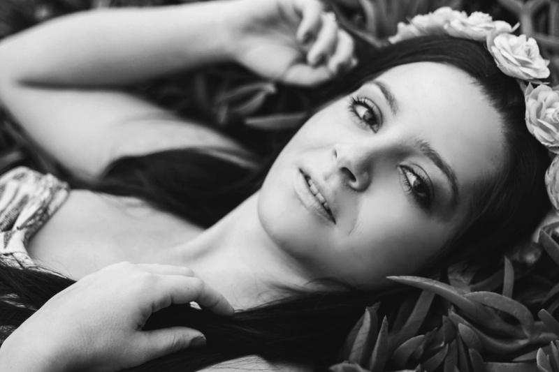 Female model photo shoot of JulieAnnee by Grunge Gypsee