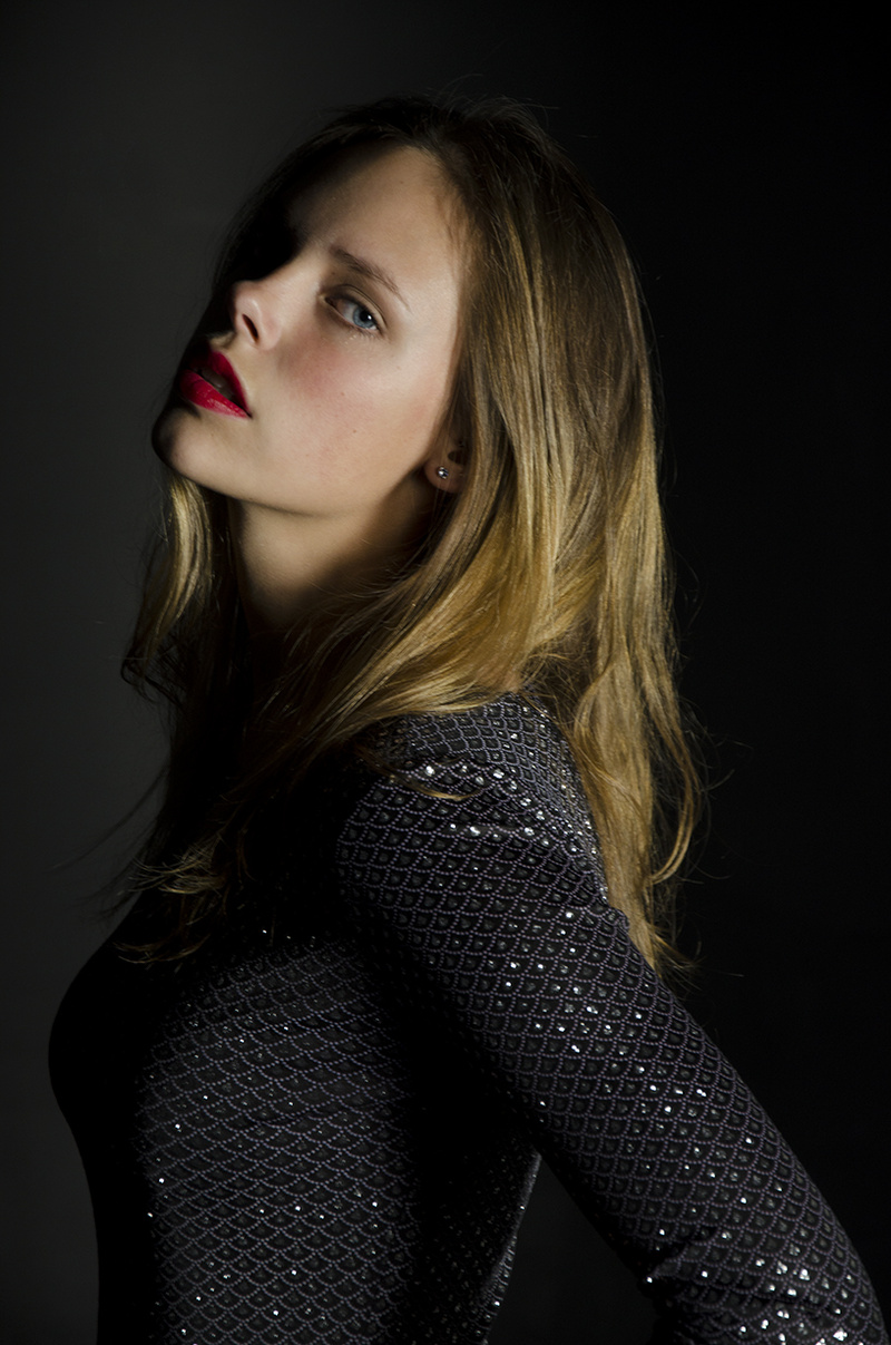 Female model photo shoot of Rebecca Garfield