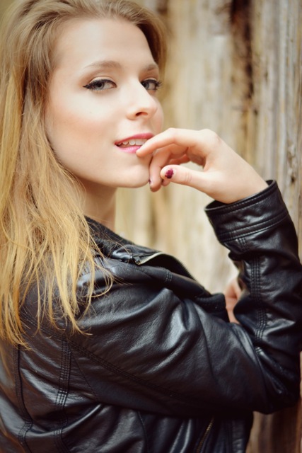 Female model photo shoot of Andrea_Dean