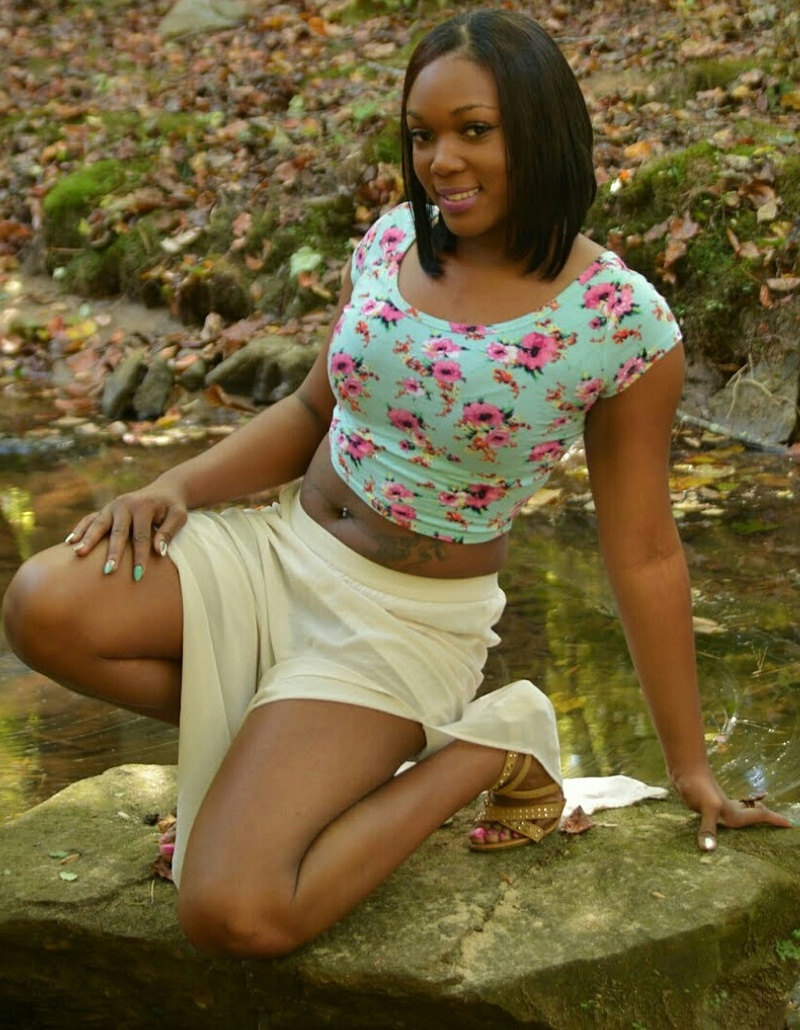 Female model photo shoot of 11qredding