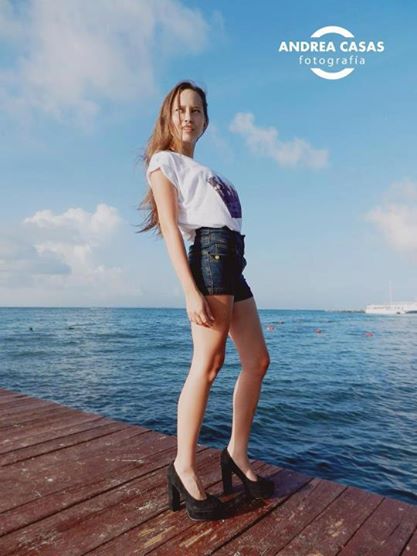 Female model photo shoot of artkela in Cancun, Mexico
