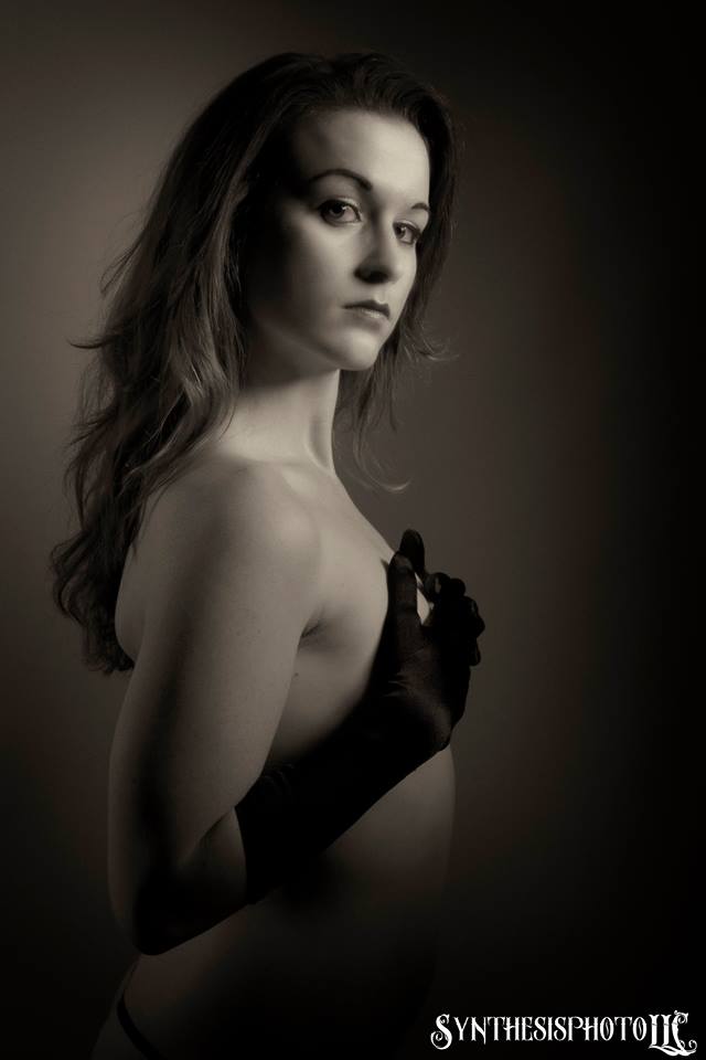 Female model photo shoot of Amy Elizabeth1207