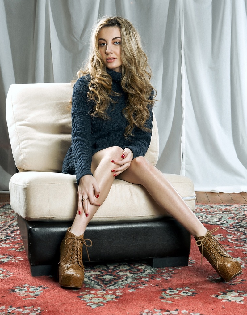 Female model photo shoot of Kelsie Carroll