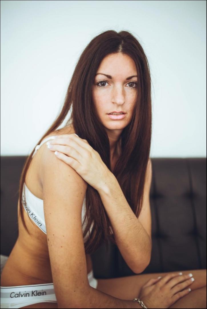 Female model photo shoot of christinaaax0x