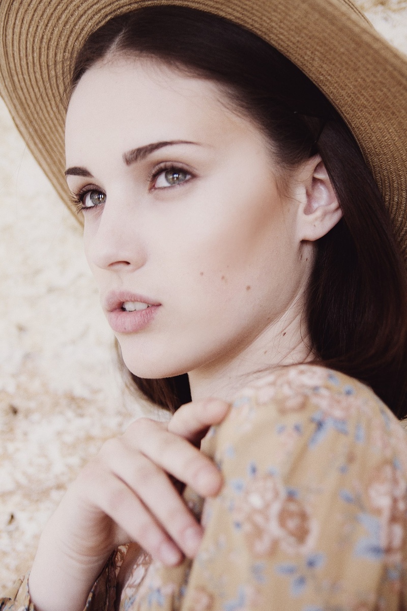 Female model photo shoot of Katherine Natochin