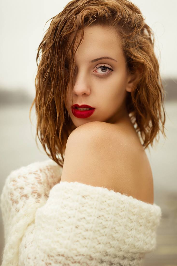 Female model photo shoot of NataliaFD