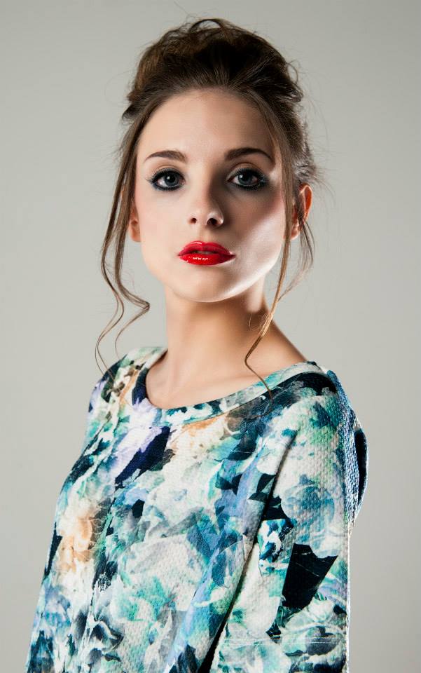 Female model photo shoot of Jodie Johnston Make-up