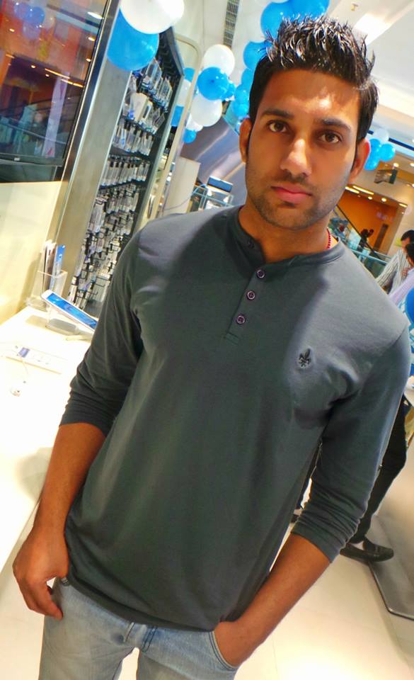 Male model photo shoot of Jeet Kamal in Elante Mall Chandigarh