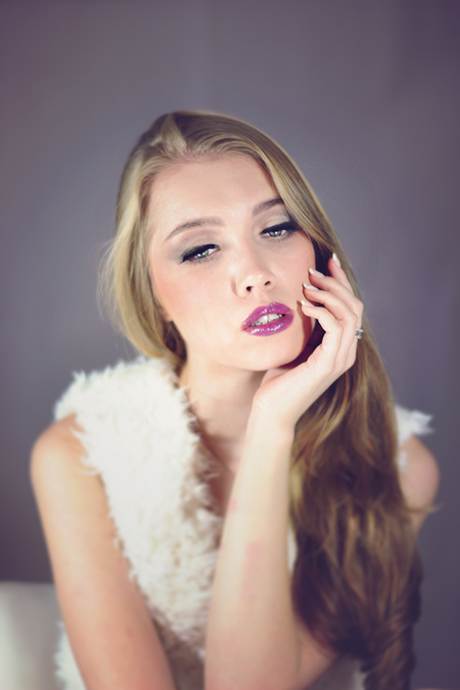 Female model photo shoot of Karin Domnits