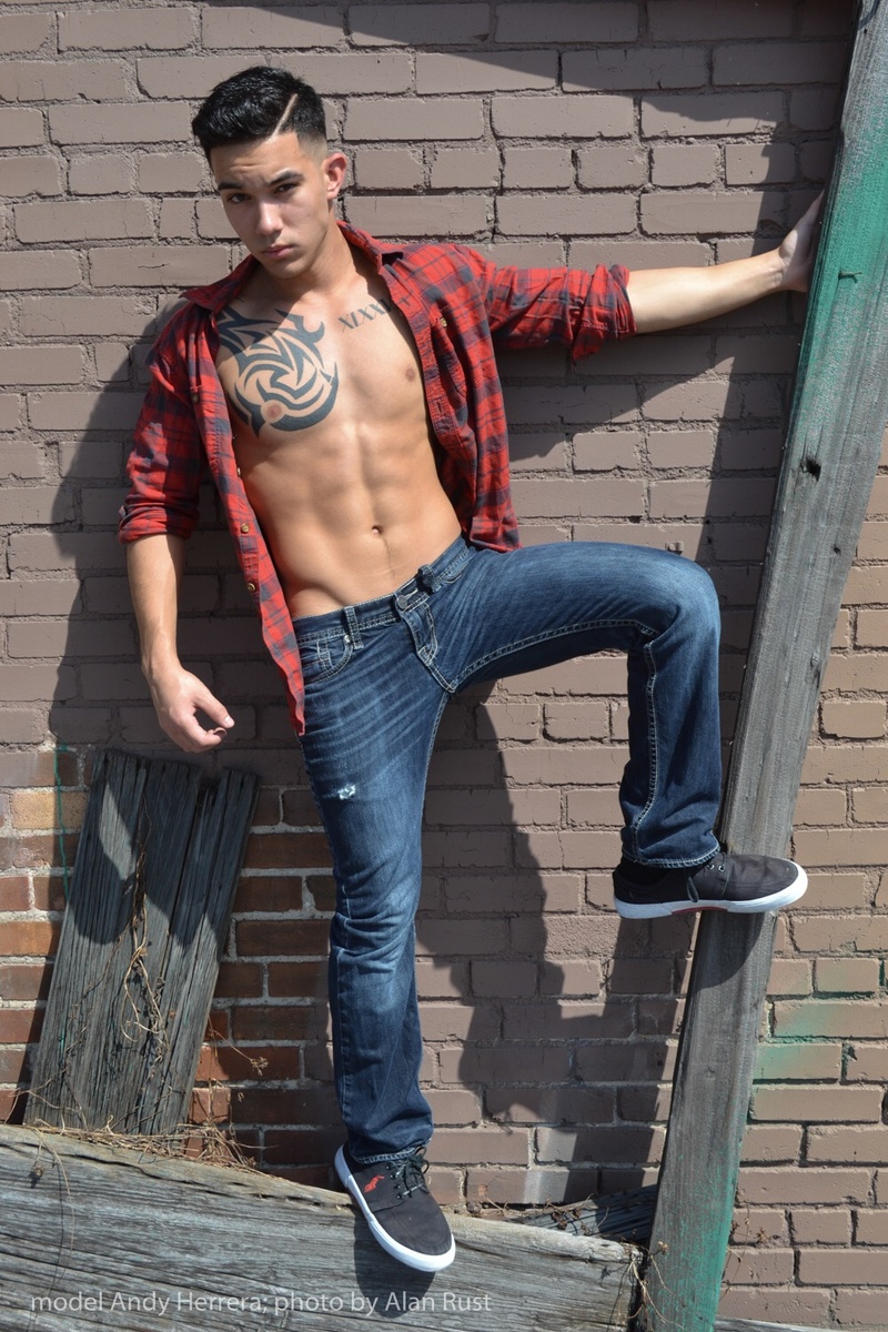 Male model photo shoot of Andyh626