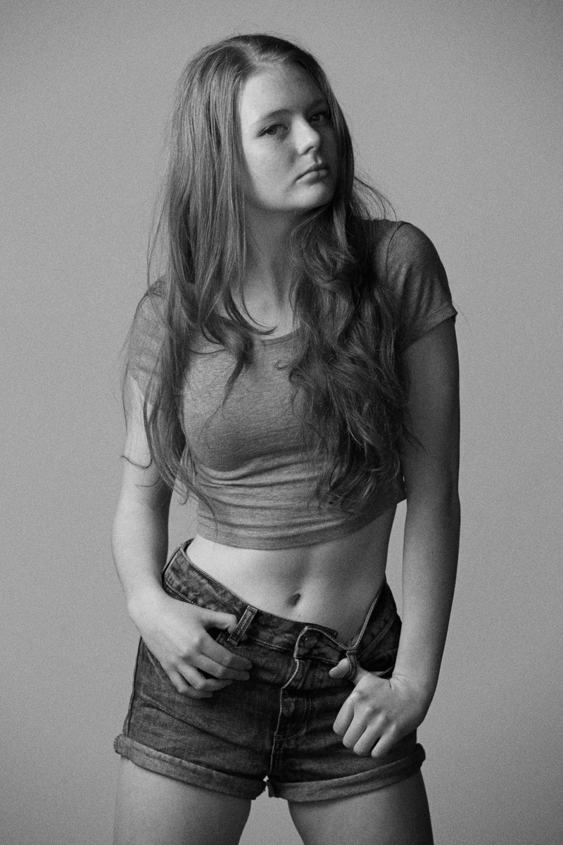 Female model photo shoot of Amy Friday