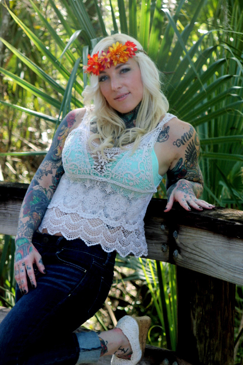 Female model photo shoot of SusanSlaterPhotography and Lindsay Snow in Tampa, Florida