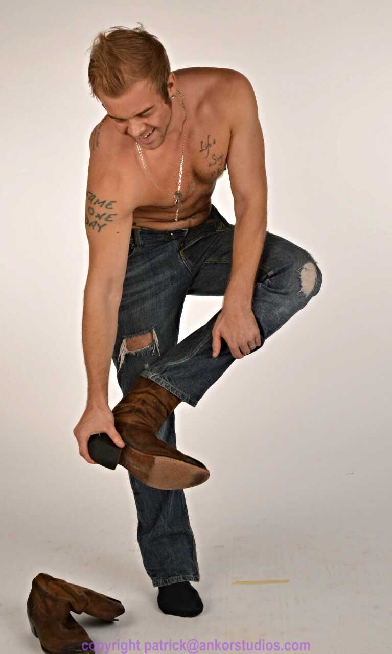 Male model photo shoot of justinpierce89