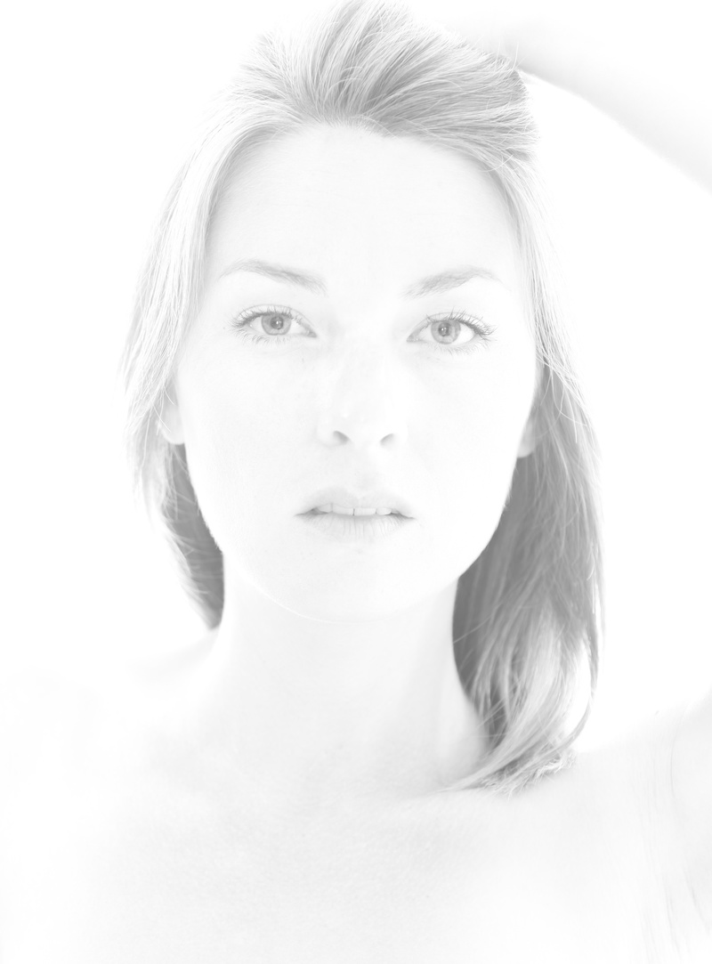 Female model photo shoot of WhitePeach by WSPhoto