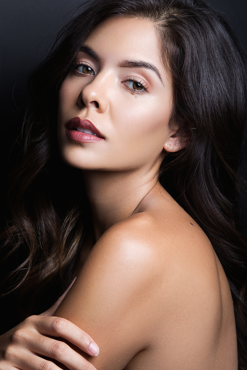 Female model photo shoot of Leah Estolas Morris by A Pheleita Photography in Sacramento, Ca, makeup by Jasmine Cardenas MUA