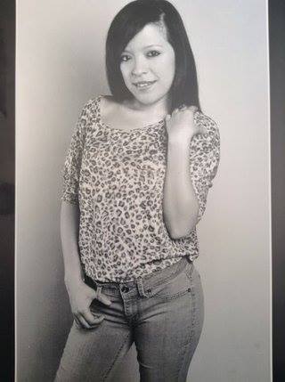 Female model photo shoot of Ninaboo