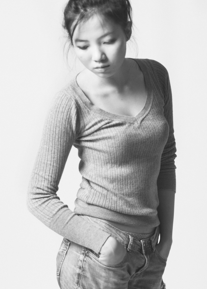 Female model photo shoot of Yiwen