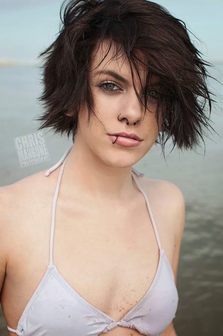 Female model photo shoot of cheychey961 in Virginia beach