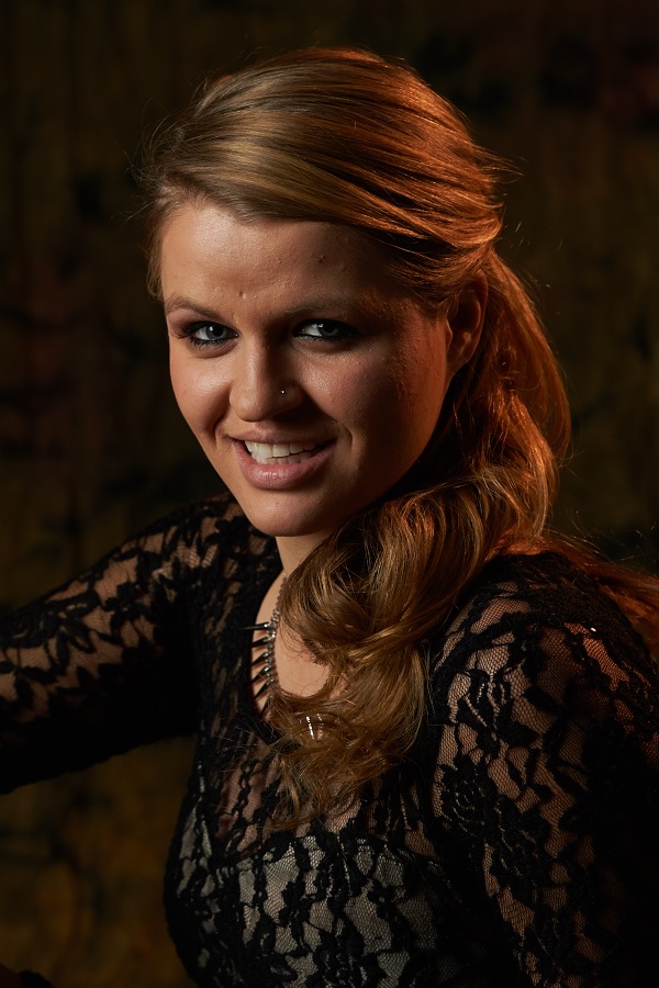 Female model photo shoot of Victoriya Page by Dutch Elm