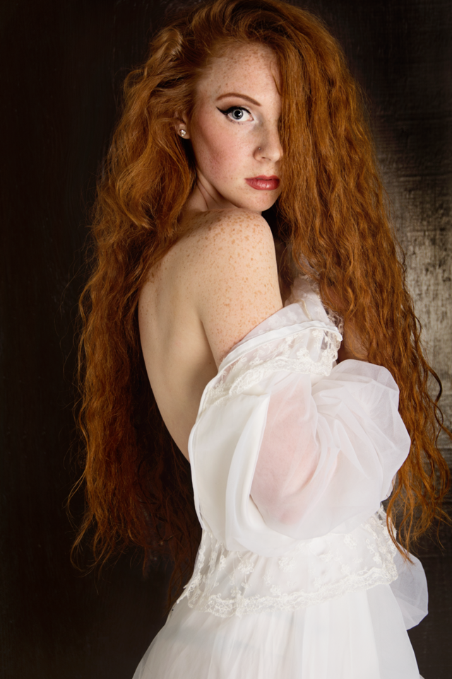 Female model photo shoot of Stephanie Valent